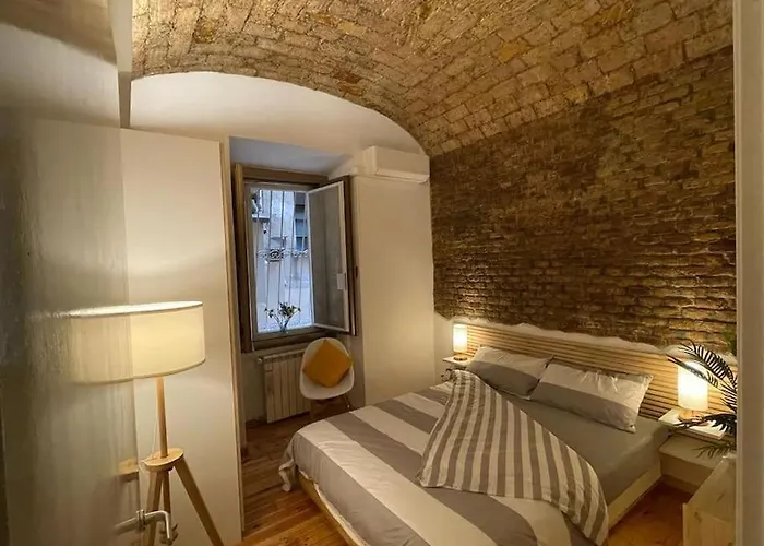 Appartement - Antique With Private Terrace *