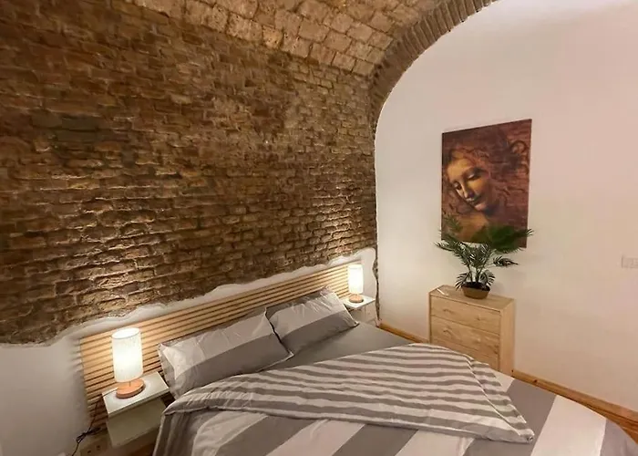 - Antique With Private Terrace Appartement *