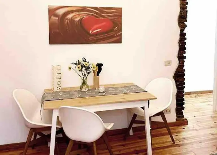 - Antique With Private Terrace Appartement